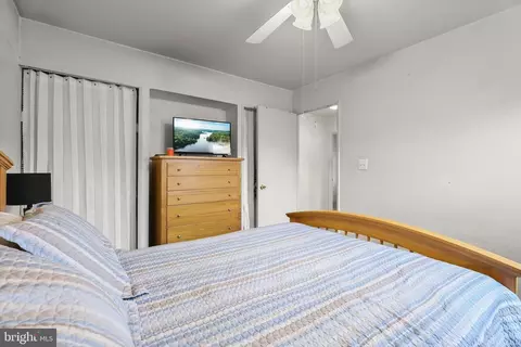 Bedroom - 307 Park Hall S, Laurel, MD 20724 photo 2 of 6