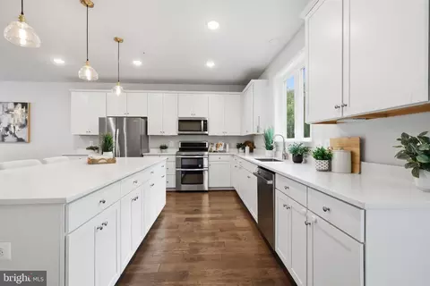 Entry Way - 3230 Watershed Blvd, Laurel, MD 20724 photo 2 of 14
