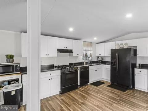 30 Chesapeake Mobile Ct, Hanover, MD 21076 photo 17