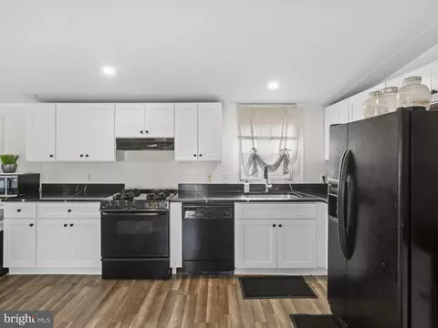 30 Chesapeake Mobile Ct, Hanover, MD 21076 photo 16