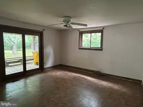 Living - 6372 Shady Side Rd W, Shady Side, MD 20764 photo 1 of 5