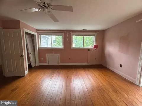 Bedroom - 6372 Shady Side Rd W, Shady Side, MD 20764 photo 2 of 3