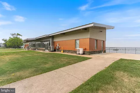 Exterior - 850 Holly Ave, Edgewater, MD 21037 photo 6 of 6