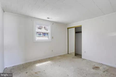 Bedroom - 1300 Mcnabbs Ln, Pasadena, MD 21122 photo 1 of 3
