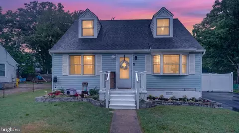 118 Bliss Ln, Glen Burnie, MD 21060