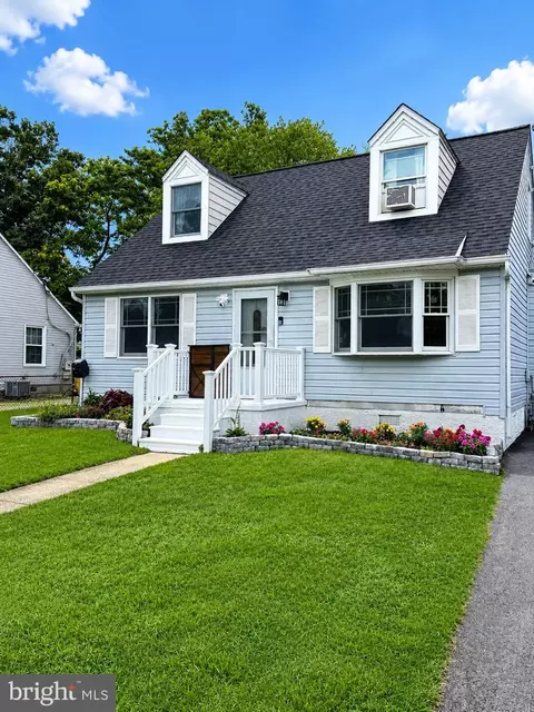 118 Bliss Ln, Glen Burnie, MD 21060