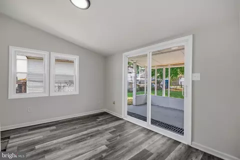 Entry Way - 1561 Efford Rd, Pasadena, MD 21122 photo 11 of 11