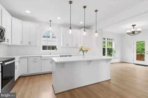 Kitchen - 603 Overhill Dr, Edgewater, MD 21037 photo 1 of 2