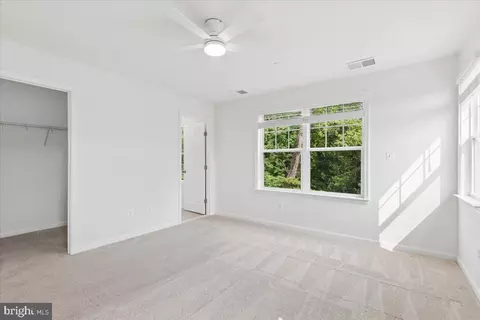 Bedroom - 603 Overhill Dr, Edgewater, MD 21037 photo 2 of 6