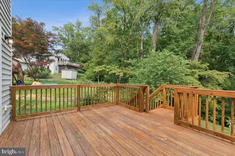 Exterior - 603 Overhill Dr, Edgewater, MD 21037 photo 6 of 10