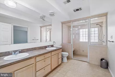Bath - 126 Gilbert Ct, Edgewater, MD 21037 photo 4 of 4