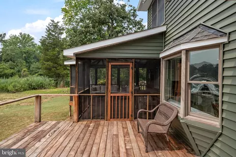 Exterior - 1241 Johnson Dr, Shady Side, MD 20764 photo 4 of 16