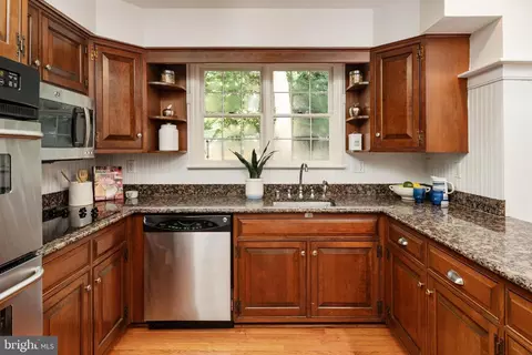 Kitchen - 1218 Balfour Dr, Arnold, MD 21012 photo 1 of 2