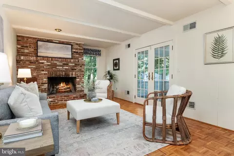 Living - 1218 Balfour Dr, Arnold, MD 21012 photo 5 of 5