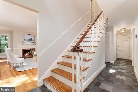 Entry Way - 1218 Balfour Dr, Arnold, MD 21012 photo 1 of 2