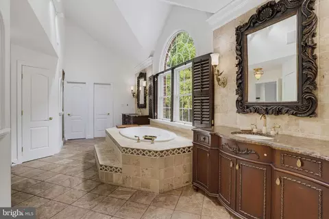 Bath - 3404 Burgh Ln, Edgewater, MD 21037 photo 2 of 4