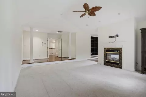 Living - 3404 Burgh Ln, Edgewater, MD 21037 photo 10 of 12