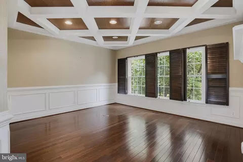 Living - 3404 Burgh Ln, Edgewater, MD 21037 photo 8 of 12