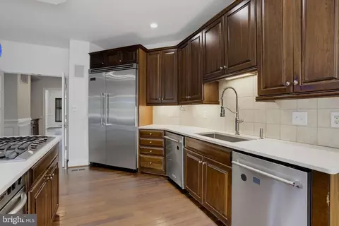 Kitchen - 3404 Burgh Ln, Edgewater, MD 21037 photo 3 of 5
