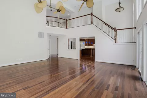 Living - 3404 Burgh Ln, Edgewater, MD 21037 photo 4 of 12