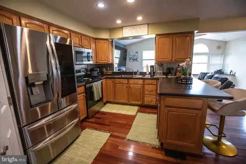 Kitchen - 157 Bragg Blvd, Odenton, MD 21113 photo 3 of 3
