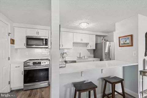 Kitchen - 625 Deering Rd #2A, Pasadena, MD 21122 photo 3 of 6