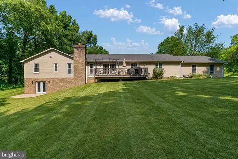 Exterior - 6420 Meadowlark Dr, Dunkirk, MD 20754 photo 2 of 2