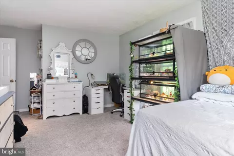 Bedroom - 6420 Meadowlark Dr, Dunkirk, MD 20754 photo 5 of 10