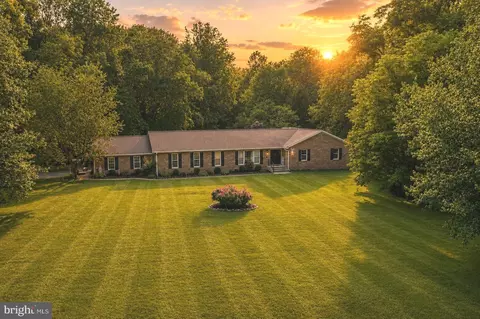 6420 Meadowlark Dr, Dunkirk, MD 20754