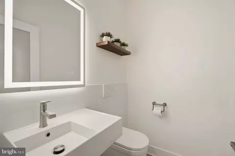 Bath - 1392 Baltimore Annapolis Blvd, Arnold, MD 21012 photo 1 of 5