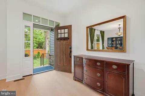 Entry Way - 1392 Baltimore Annapolis Blvd, Arnold, MD 21012 photo 1 of 2