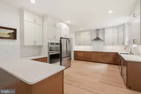 Kitchen - 1392 Baltimore Annapolis Blvd, Arnold, MD 21012 photo 2 of 6