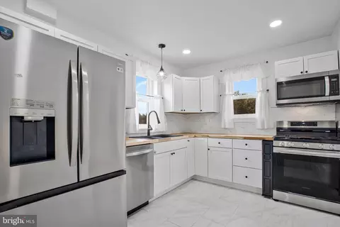 Other - 4 Hampton Rd, Linthicum Heights, MD 21090 photo 3 of 15