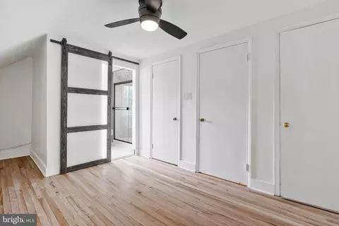 Entry Way - 4 Hampton Rd, Linthicum Heights, MD 21090 photo 4 of 8