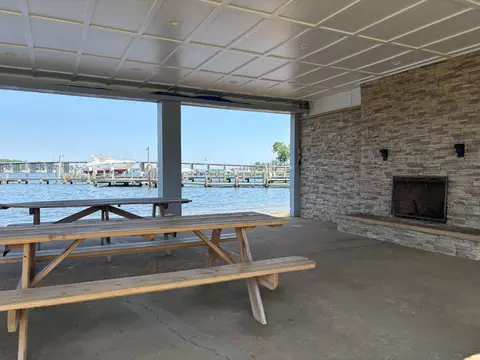 Exterior - 2908 Main St, Edgewater, MD 21037 photo 9 of 9