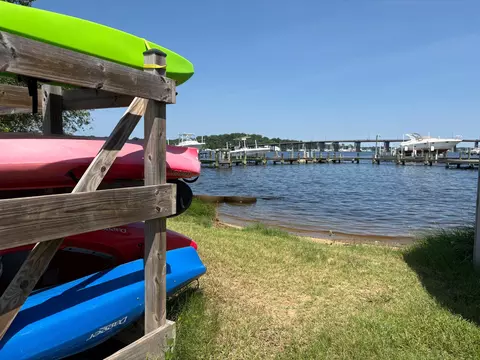 View/Area - 2908 Main St, Edgewater, MD 21037 photo 2 of 2