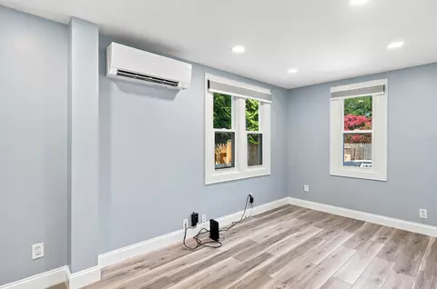 Living - 2908 Main St, Edgewater, MD 21037 photo 3 of 3