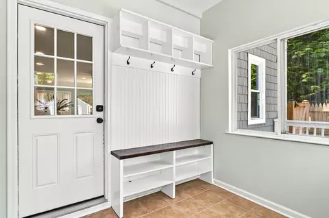 Entry Way - 2908 Main St, Edgewater, MD 21037 photo 2 of 2