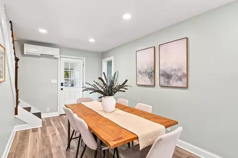 Dining - 2908 Main St, Edgewater, MD 21037 photo 1 of 1