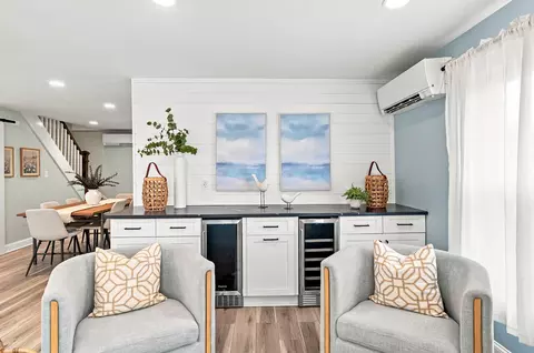 Living - 2908 Main St, Edgewater, MD 21037 photo 2 of 3