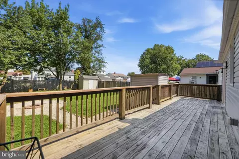 Exterior - 176 Carroll Rd, Pasadena, MD 21122 photo 4 of 6