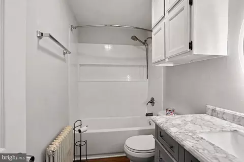 Bath - 7685 Midway Ave, Pasadena, MD 21122 photo 3 of 3
