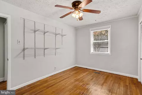 Bedroom - 7685 Midway Ave, Pasadena, MD 21122 photo 2 of 4
