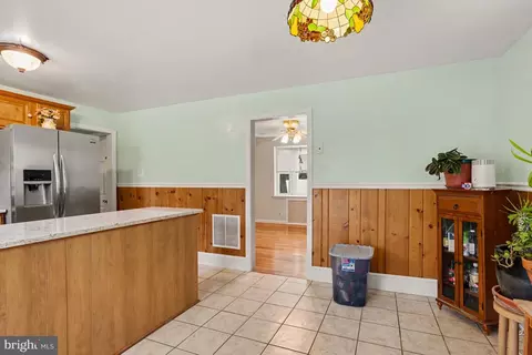 Kitchen - 7685 Midway Ave, Pasadena, MD 21122 photo 2 of 5