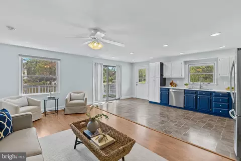 Living - 971 Forest Dr, Arnold, MD 21012 photo 1 of 2