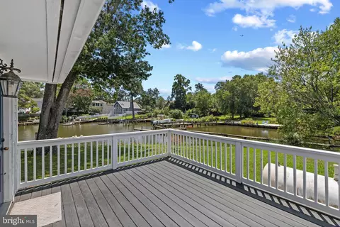 Exterior - 971 Forest Dr, Arnold, MD 21012 photo 2 of 4