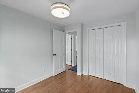 Bedroom - 971 Forest Dr, Arnold, MD 21012 photo 6 of 8