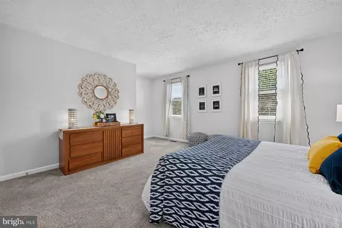 Bedroom - 8327 Sail Ct, Pasadena, MD 21122 photo 7 of 9