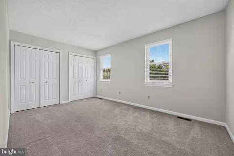 Bedroom - 8327 Sail Ct, Pasadena, MD 21122 photo 8 of 9