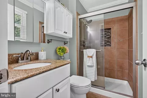 Bath - 8327 Sail Ct, Pasadena, MD 21122 photo 1 of 1